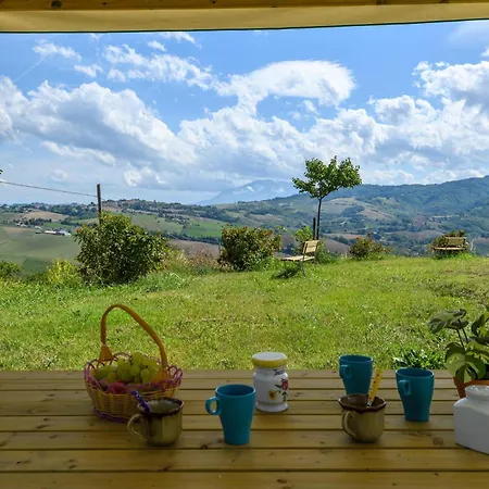 3 Bedroom Lovely In * Montedinove