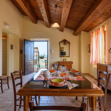 3 Bedroom Lovely In * Montedinove